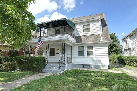 Photo of 56 Watervliet Avenue, Dayton, OH 45420 (MLS # 941626)