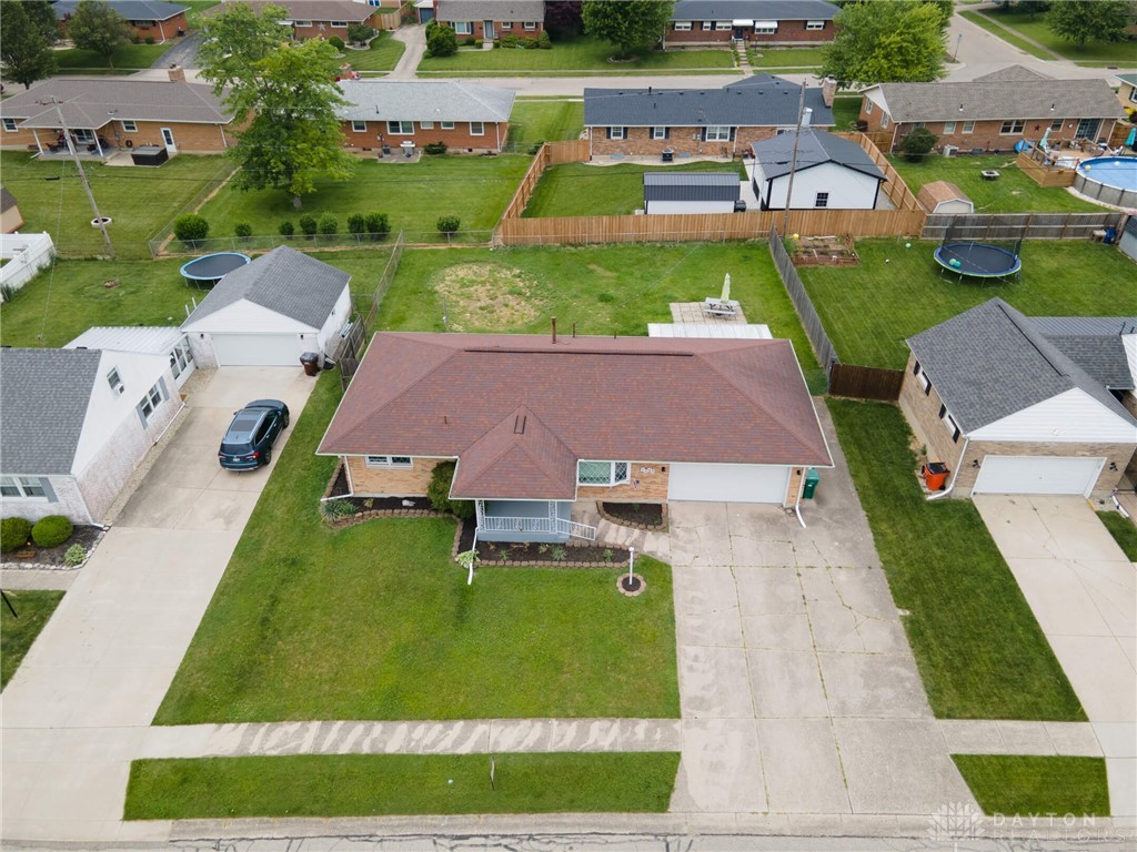 5249 Stoneridge Drive, Springfield, Ohio image 3