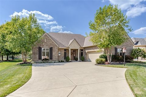 Photo of 1384 Courtyard Place, Dayton, OH 45458 (MLS # 943768)