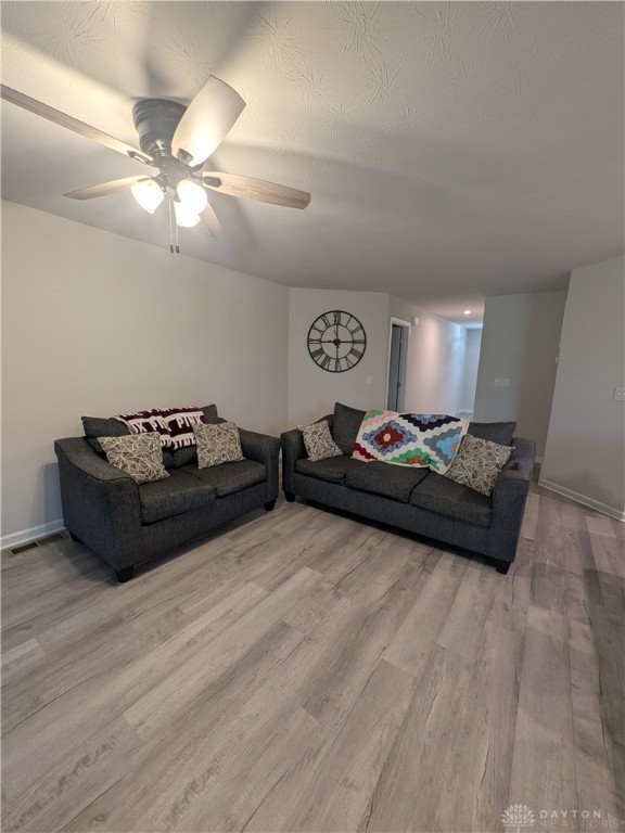 2408 Valleybrook Court, Batavia, Ohio image 7