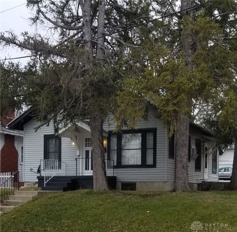 Photo of 819 Princeton Drive, Dayton, OH 45406 (MLS # 947947)