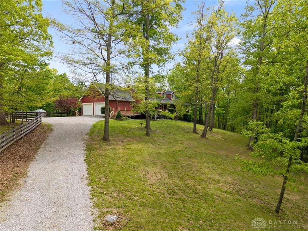1393 Dutch Thomas Road