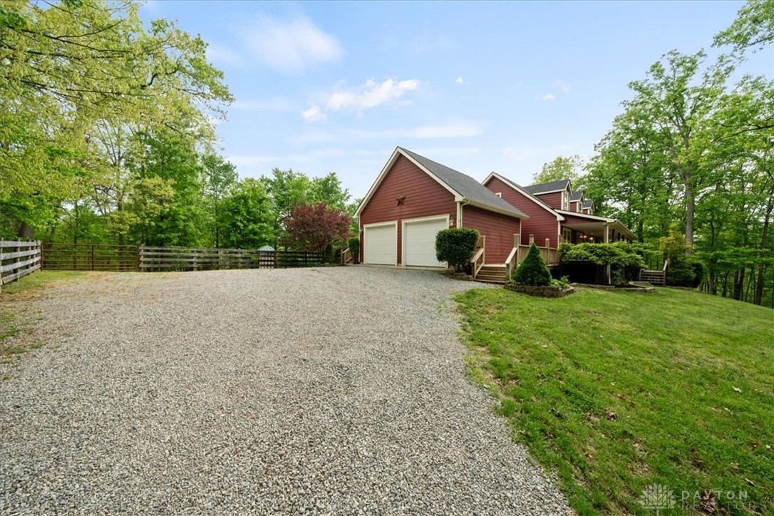 1393 Dutch Thomas Road