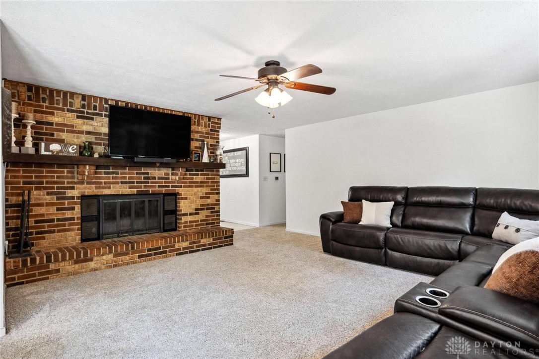 2780 Dorset Woods Court, Miamisburg, Ohio image 7