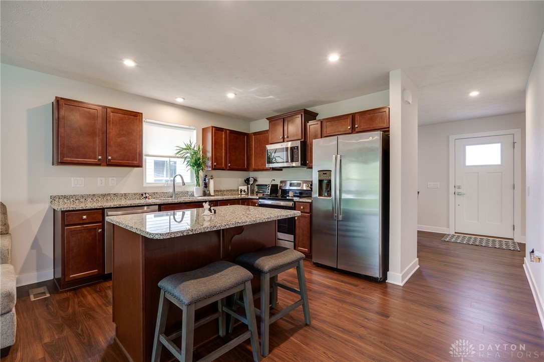 6709 Crystal Harbour Drive, Middletown, Ohio image 10