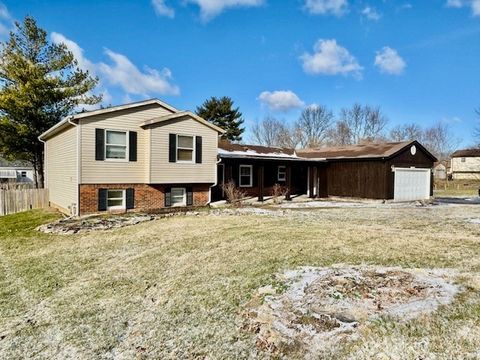 Photo of 105 Cherry Street, Springboro, OH 45066 (MLS # 950787)
