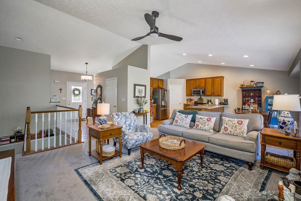 2338 Castle Pines Court, Hamilton, Ohio image 7