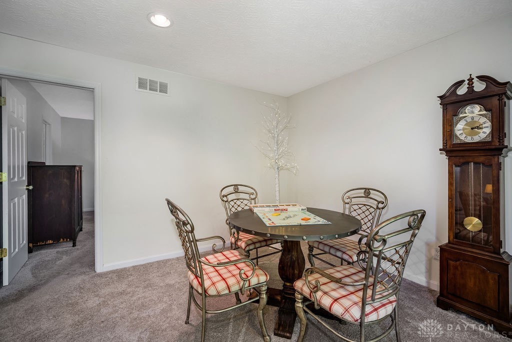 2338 Castle Pines Court, Hamilton, Ohio image 36