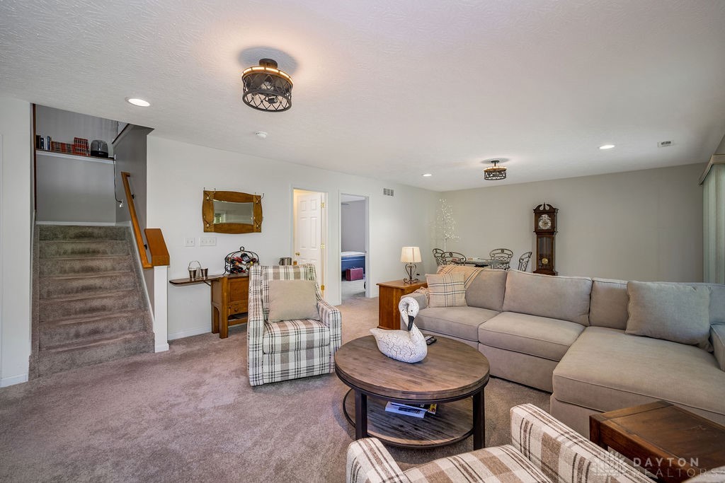 2338 Castle Pines Court, Hamilton, Ohio image 33