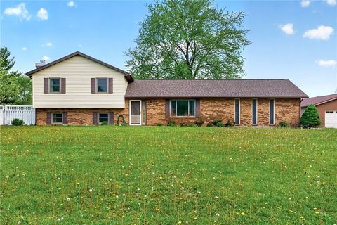 Photo of 9367 Artz Road, Huber Heights, OH 45344 (MLS # 956546)