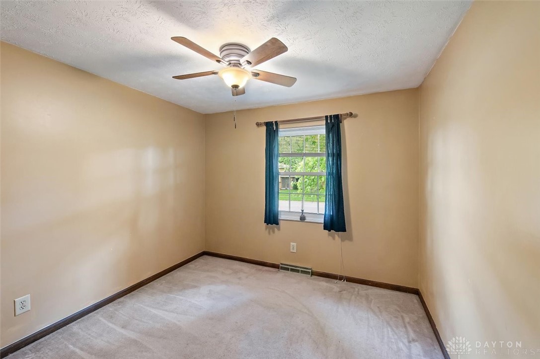 5135 Lamonte Drive, Fairfield, Ohio image 17