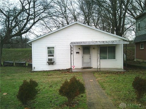Photo of 228 Bridge Street, Franklin, OH 45005 (MLS # 949535)