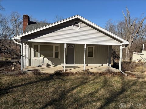Photo of 6638 New Burlington Road, Waynesville, OH 45068 (MLS # 951081)