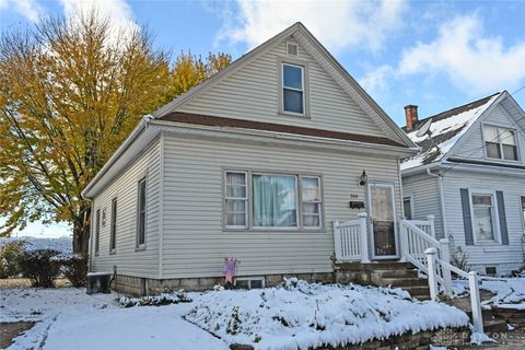 Photo of 309 Cleveland Street, Piqua, OH 45356 (MLS # 947678)