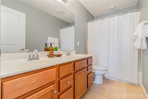 Tiny photo for 5618 Rachels View Vw, Hamilton, OH 45011 (MLS # 945277)