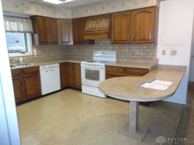 529 Cedarwood Court, Middletown, Ohio image 7