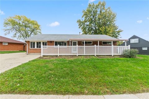 Photo of 5488 Flotron Drive, Dayton, OH 45424 (MLS # 946492)