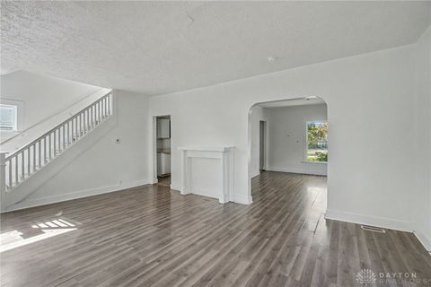 Tiny photo for 109 Brooklyn Avenue, Dayton, OH 45417 (MLS # 947028)