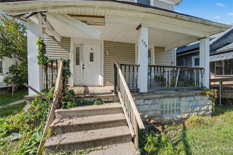 Tiny photo for 109 Brooklyn Avenue, Dayton, OH 45417 (MLS # 947028)