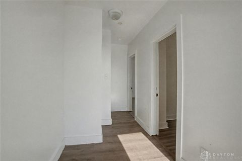 Tiny photo for 109 Brooklyn Avenue, Dayton, OH 45417 (MLS # 947028)