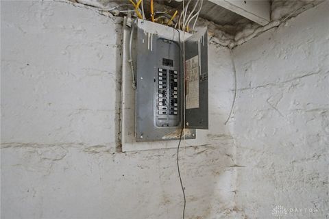 Tiny photo for 109 Brooklyn Avenue, Dayton, OH 45417 (MLS # 947028)