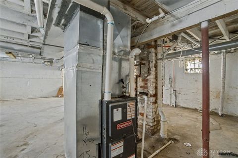 Tiny photo for 109 Brooklyn Avenue, Dayton, OH 45417 (MLS # 947028)