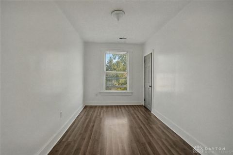 Tiny photo for 109 Brooklyn Avenue, Dayton, OH 45417 (MLS # 947028)