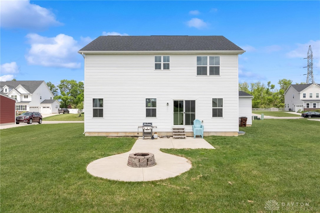 2370 Hawes Drive, Beavercreek, Ohio image 41