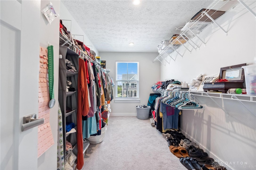 2370 Hawes Drive, Beavercreek, Ohio image 33