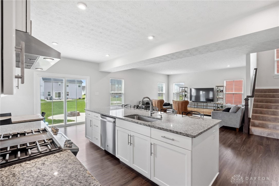 2370 Hawes Drive, Beavercreek, Ohio image 11