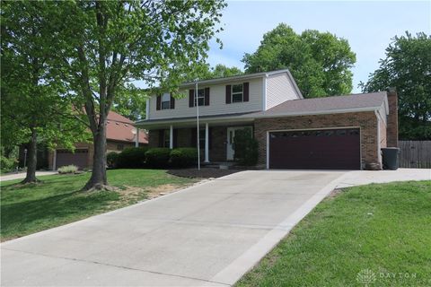 Photo of 3288 Milverton Court, Cincinnati, OH 45248 (MLS # 957559)