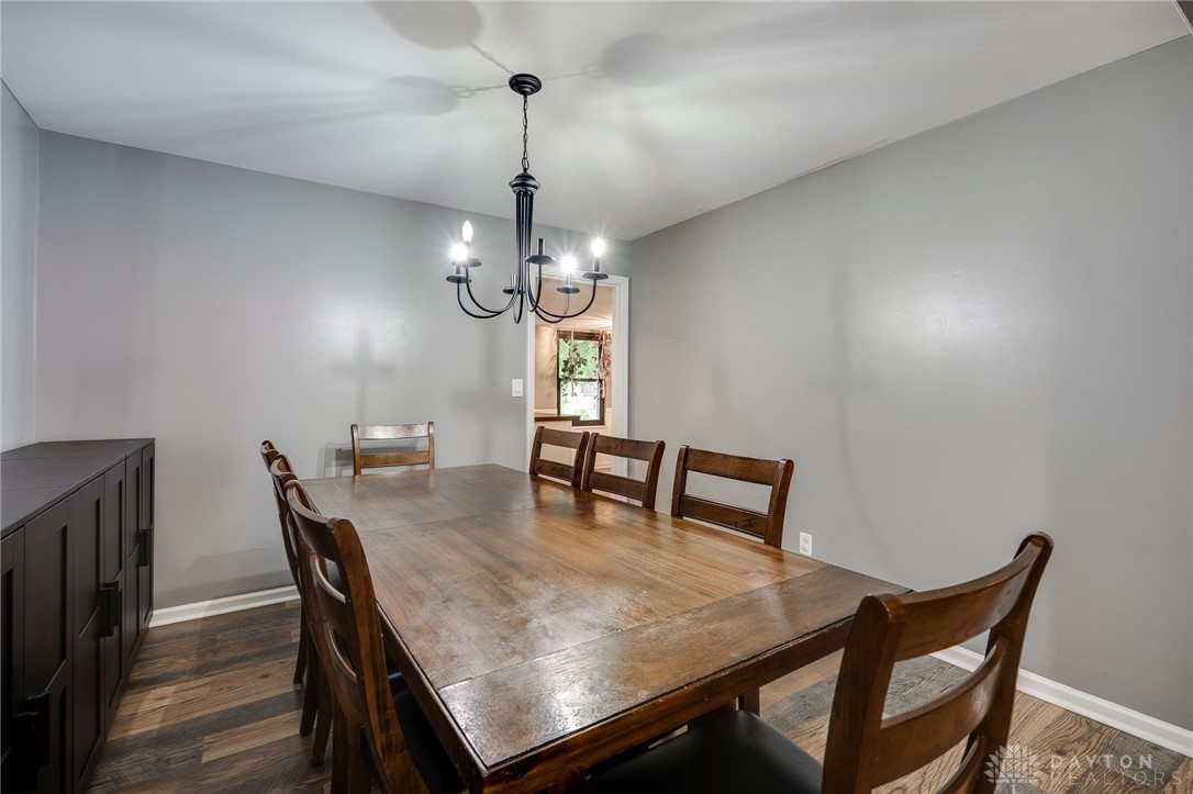 7232 Resinda Drive, Dayton, Ohio image 12