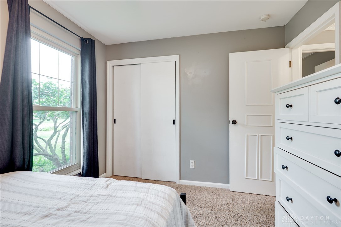 7232 Resinda Drive, Dayton, Ohio image 38