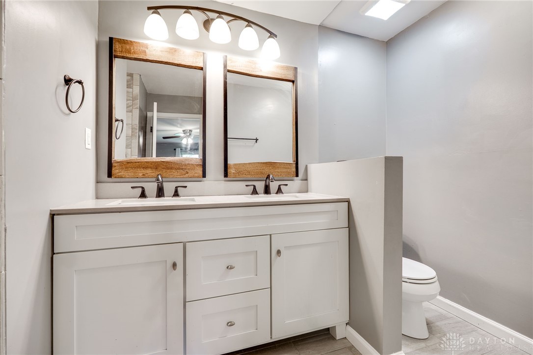 7232 Resinda Drive, Dayton, Ohio image 33