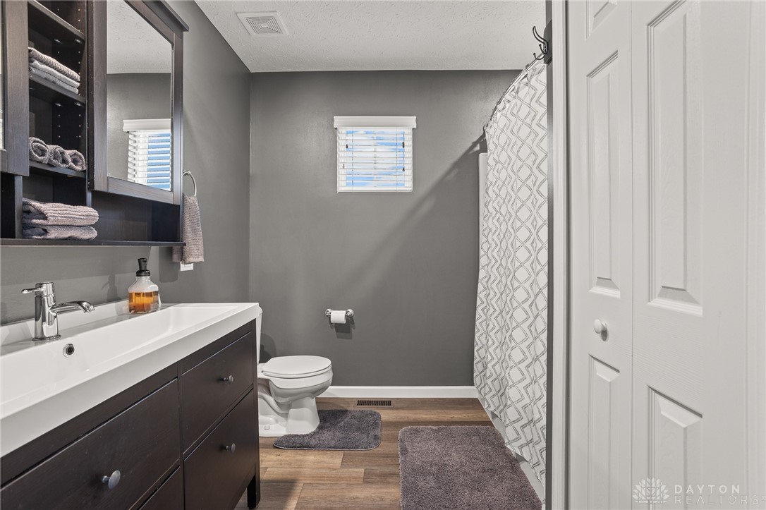 1768 Jillane Drive, Troy, Ohio image 31