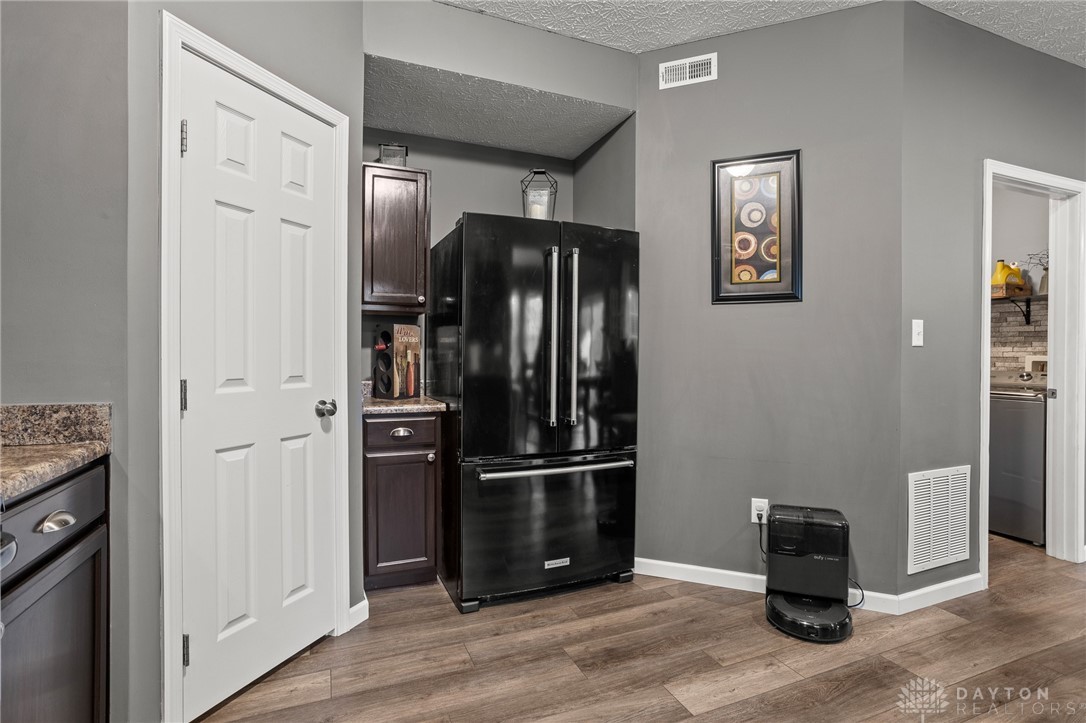 1768 Jillane Drive, Troy, Ohio image 22
