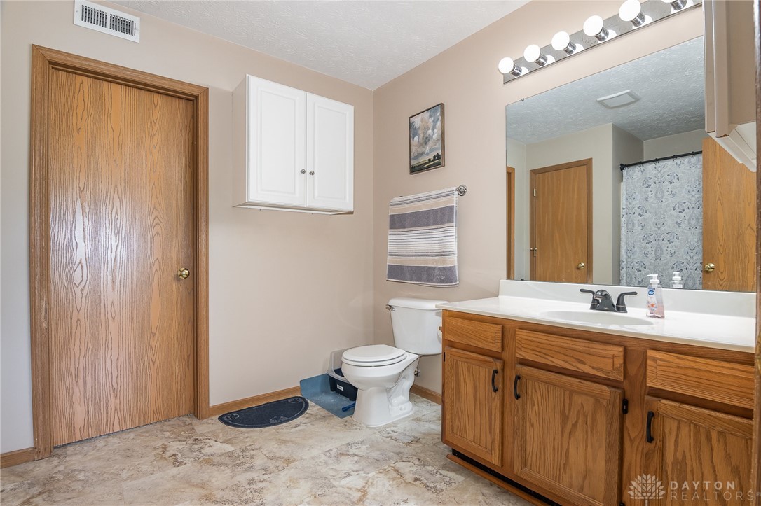 2350 Neff Lane, Troy, Ohio image 27