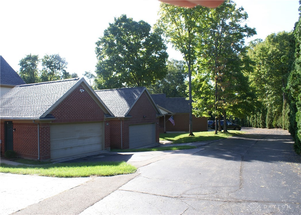 655 Cassel Hills Court, Vandalia, Ohio image 32