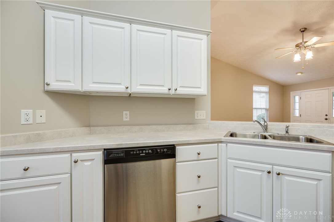 Miamisburg, Ohio 45342, United States, 3 Bedrooms Bedrooms, ,2 BathroomsBathrooms,Residential,Active,218760