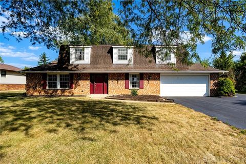 Photo of 8030 Paragon Road, Dayton, OH 45458 (MLS # 943741)