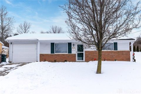 Photo of 205 Olympus Drive, Hamilton, OH 45013 (MLS # 951924)