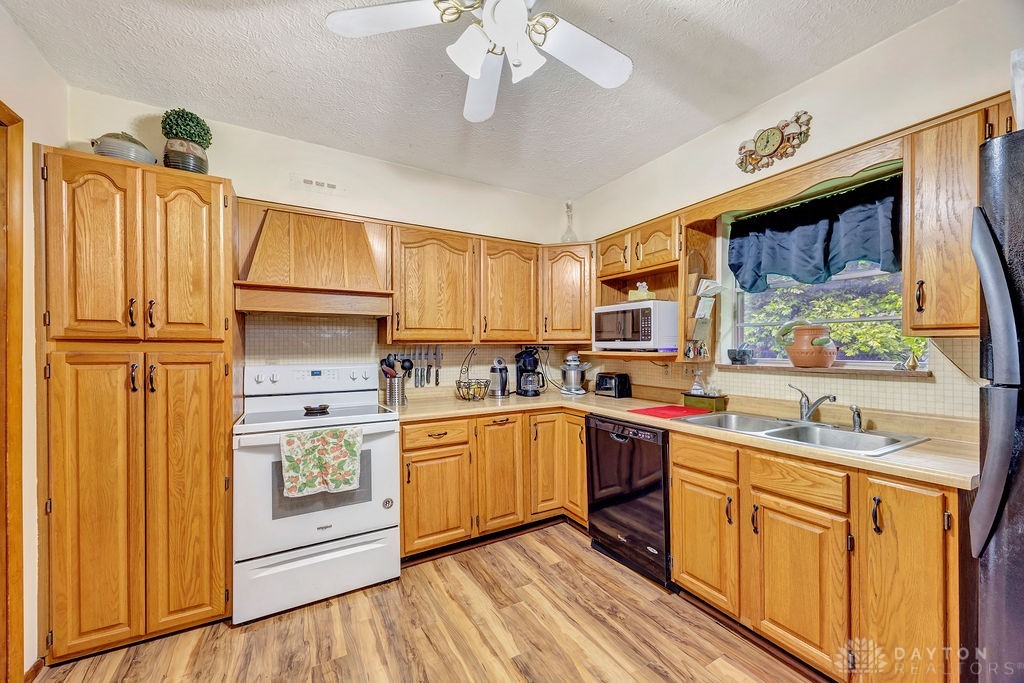 39 Spartan Drive, Oxford, Ohio image 12