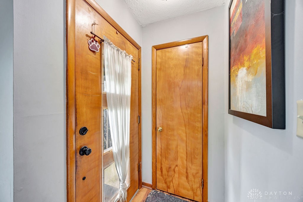 39 Spartan Drive, Oxford, Ohio image 2