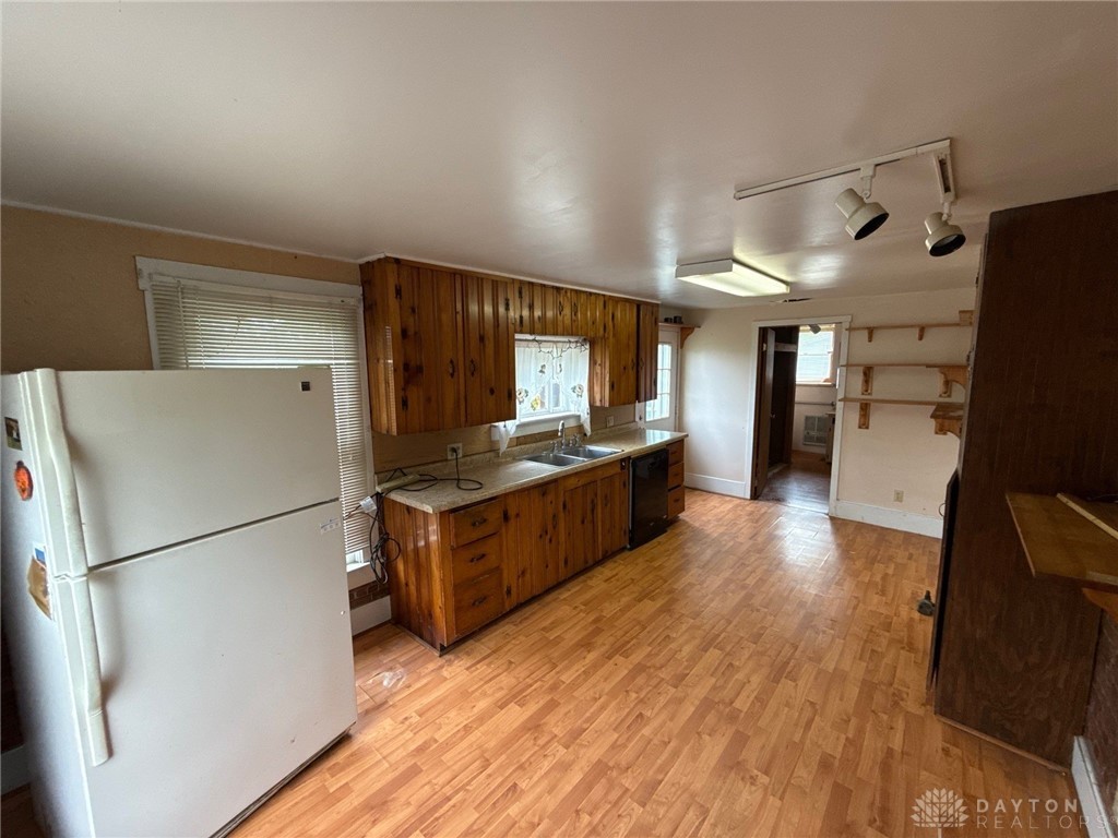 318 E Main Street, Bradford, Ohio image 3