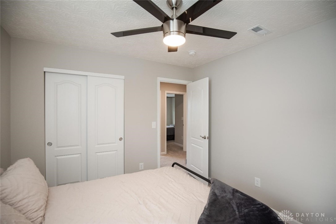 637 Maxwell Court, Germantown, Ohio image 29