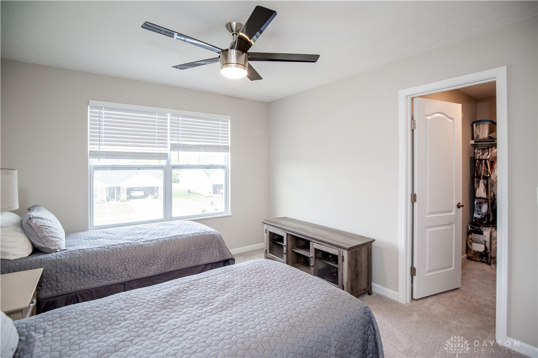 637 Maxwell Court, Germantown, Ohio image 25