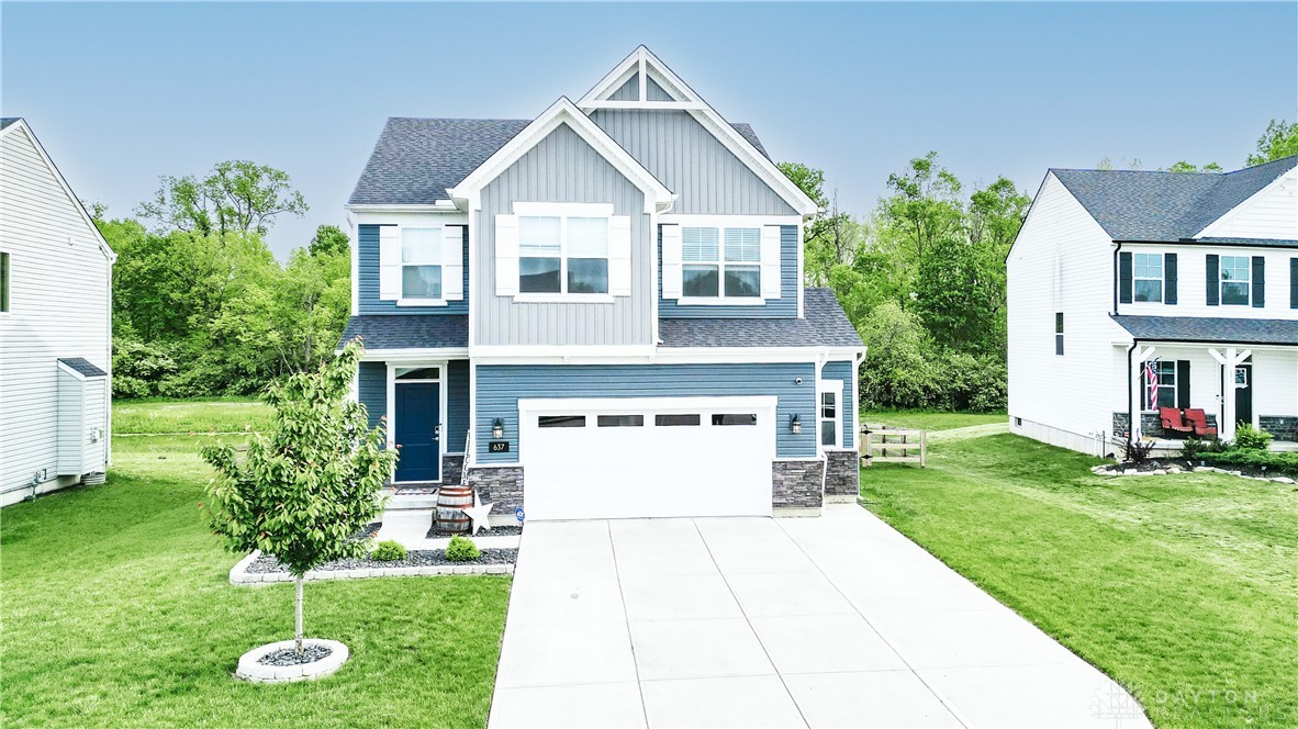 637 Maxwell Court, Germantown, Ohio image 1