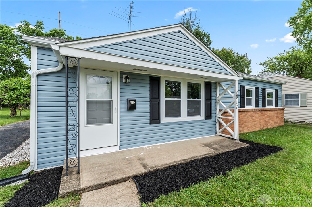 817 N Westedge, Tipp City, Ohio image 2