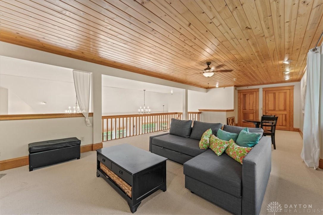 108 Green Falls Drive, Franklin, Ohio image 21