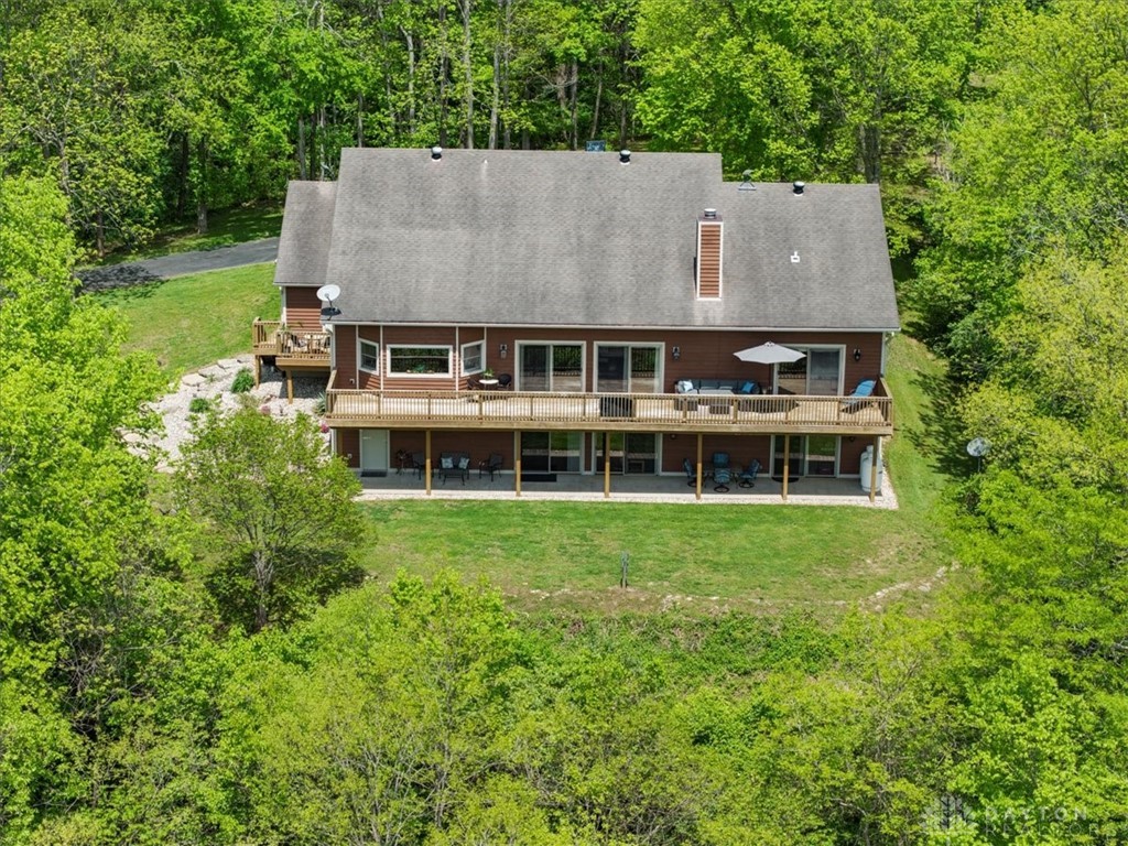 108 Green Falls Drive, Franklin, Ohio image 3